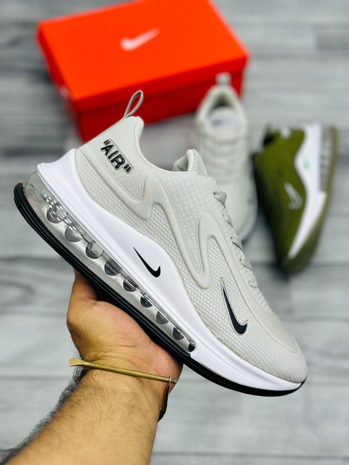 Air Max 720 light Gray